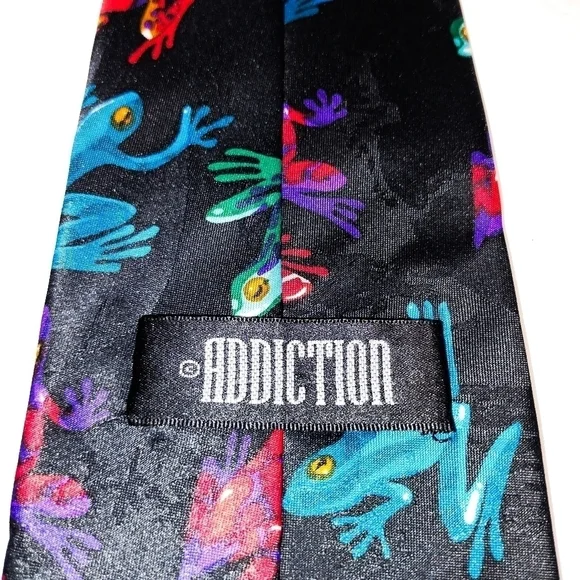 Addiction frog notif neck tie black background re green and blue - Picture 4 of 4